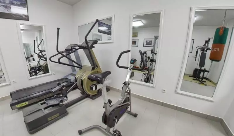 Ark Beach Apartments