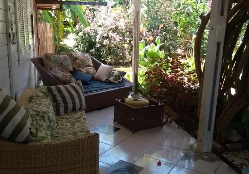 هتل Pousada Portal Dos Golfinhos