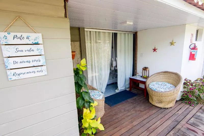 ホテル Pousada Portal Dos Golfinhos