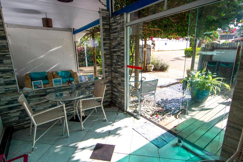 هتل Pousada Portal Dos Golfinhos