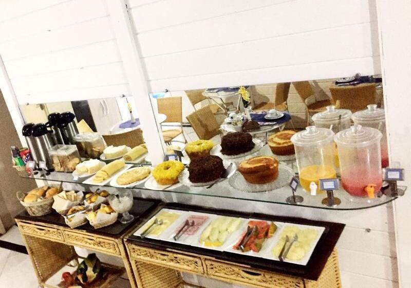 هتل Pousada Portal Dos Golfinhos