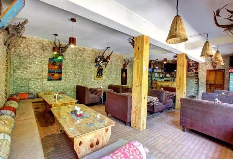 هتل Purnima Guest House Manali