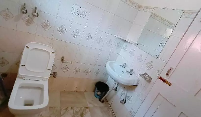 هتل Purnima Guest House Manali