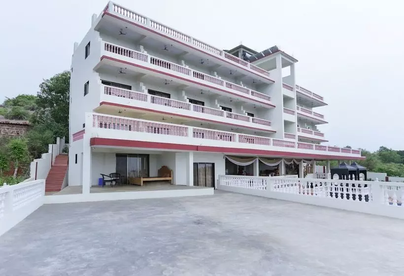 Hotel Treebo Aarya Boulevard