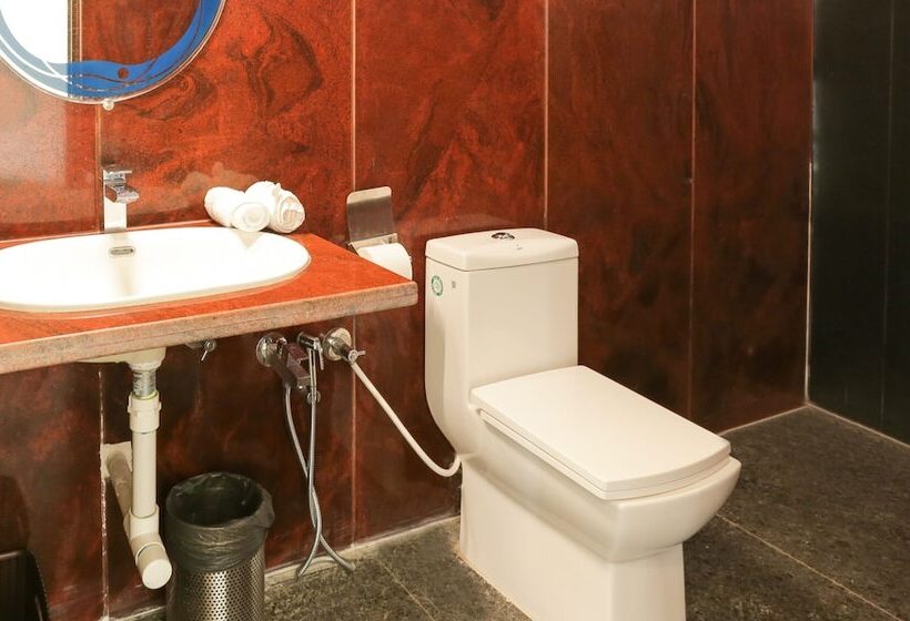 فندق Treebo Aarya Boulevard