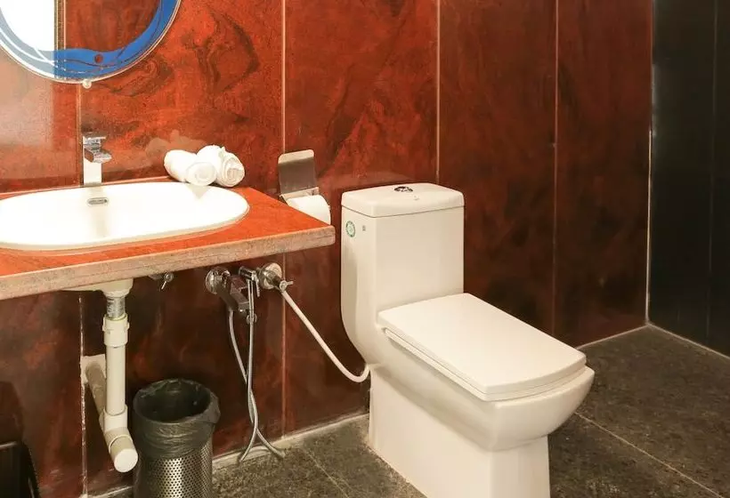 Hotel Treebo Aarya Boulevard