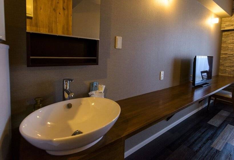 Mr.kinjo In Alaha Style