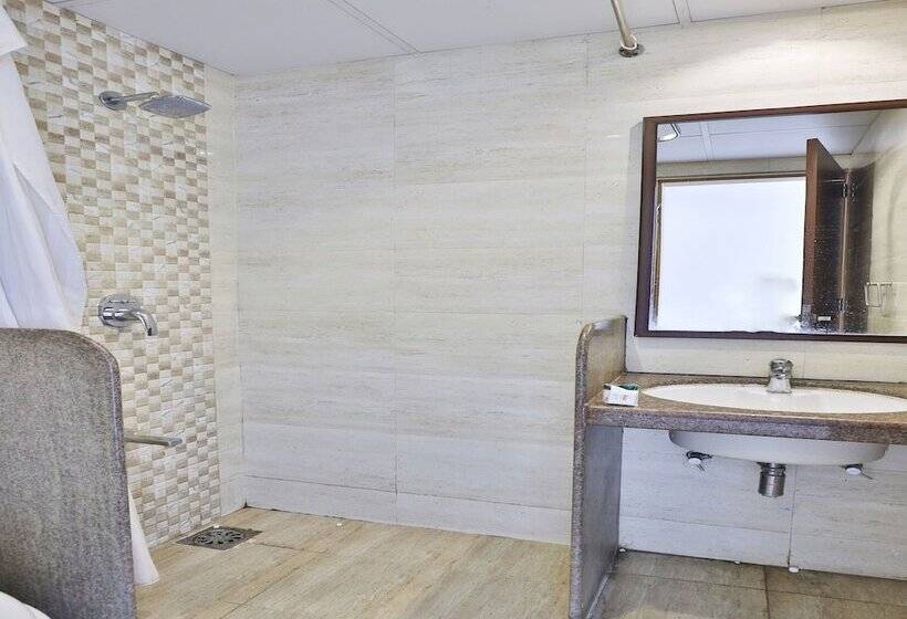 Ranvir Prime Hotel Jalandhar