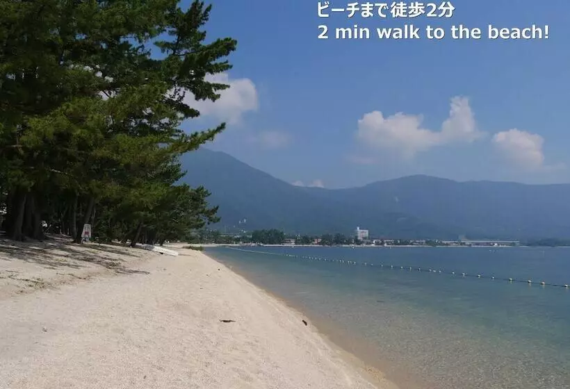 Retkeilymaja Jhoppers Lake Biwa Guesthouse