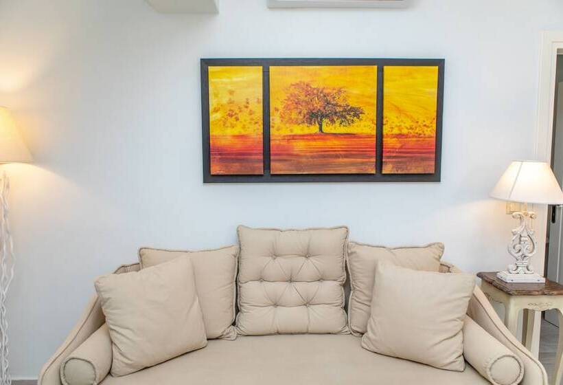 Naxos Lane Center Studios