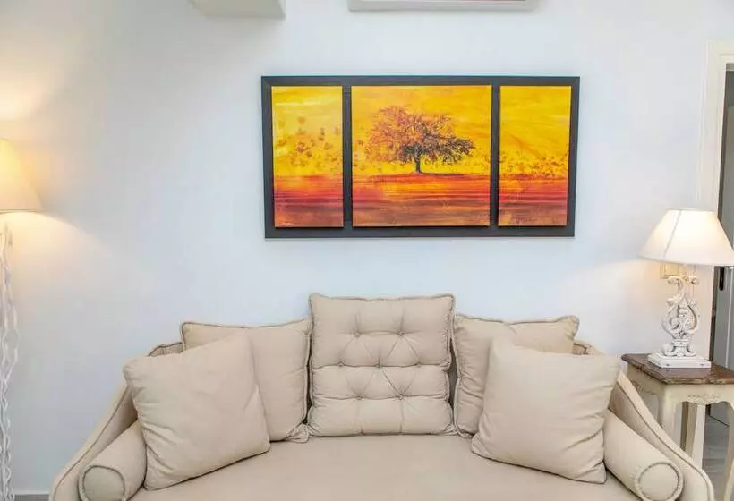 Naxos Lane Center Studios