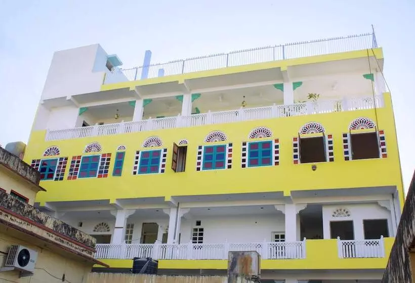 تختخواب و صبحانه Haveli Kalwara   A Heritage