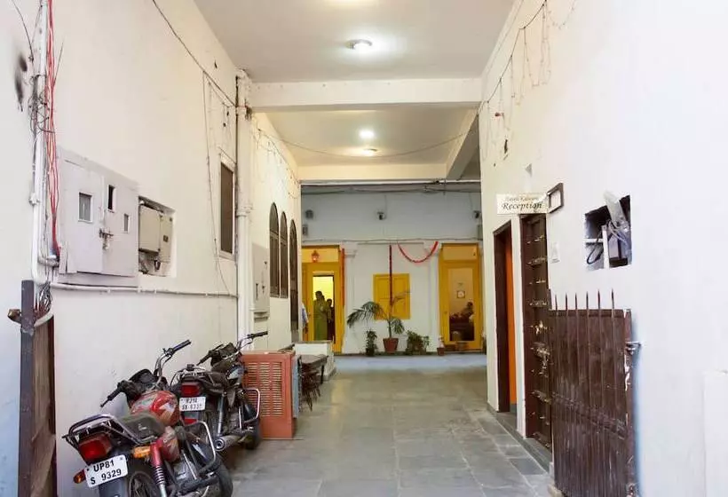 تختخواب و صبحانه Haveli Kalwara   A Heritage