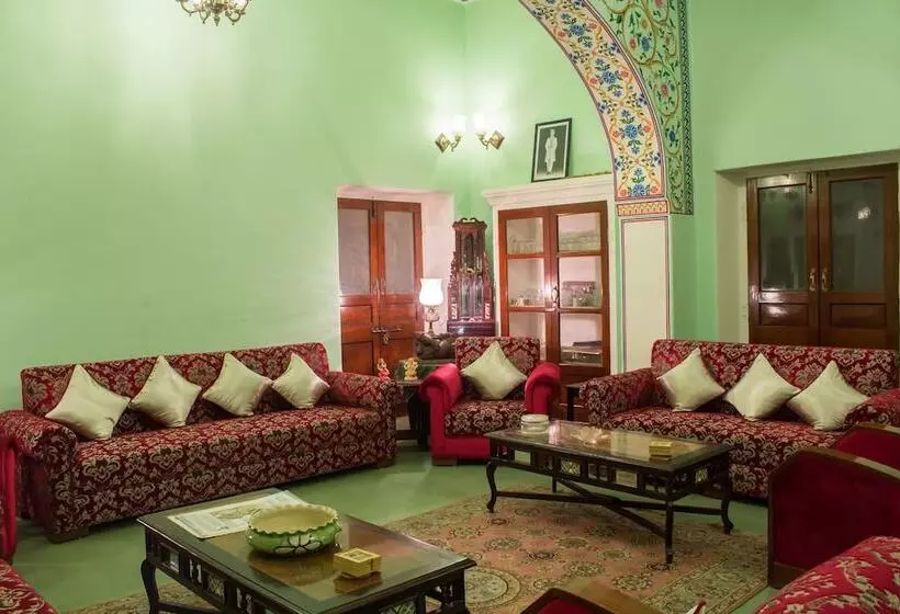 تختخواب و صبحانه Haveli Kalwara   A Heritage