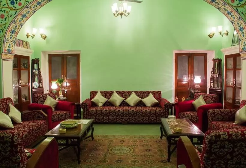 تختخواب و صبحانه Haveli Kalwara   A Heritage