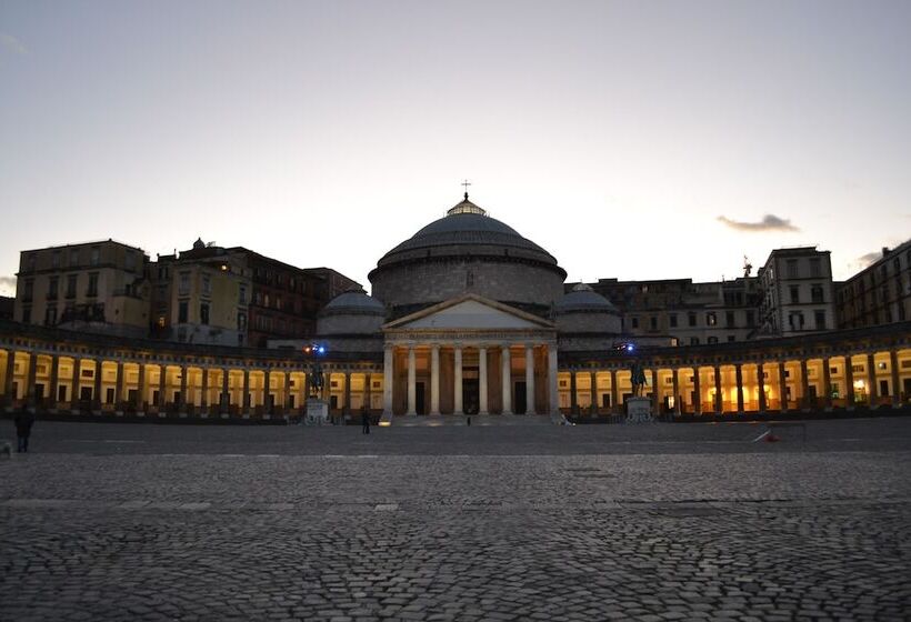 تختخواب و صبحانه It S Room Naples