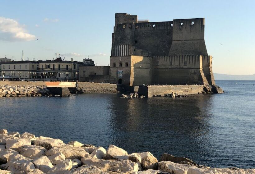 تختخواب و صبحانه It S Room Naples