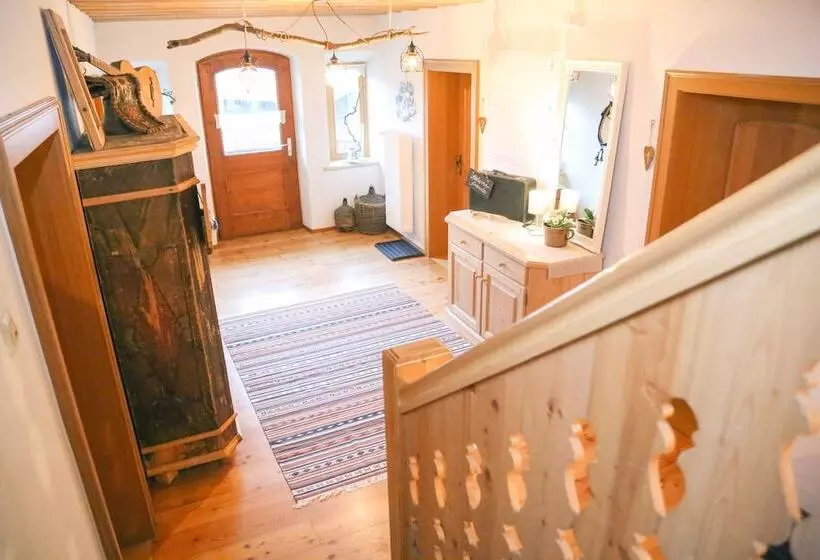 ホテル Beim Nuihausa