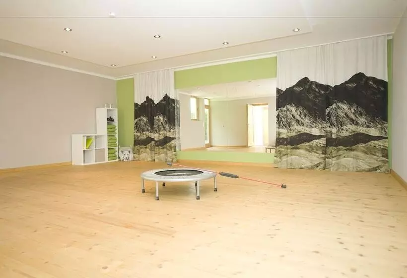 ホテル Beim Nuihausa