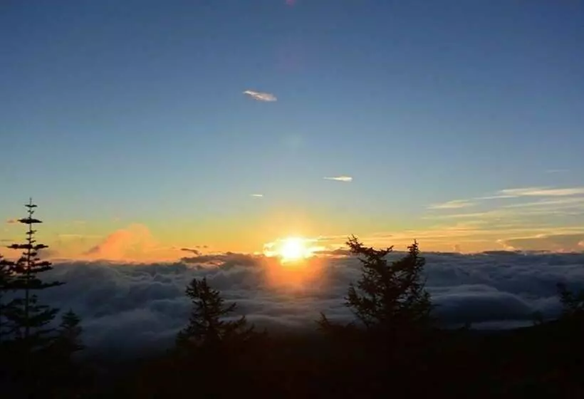 ホテル Fujikyu Unjo Kaku