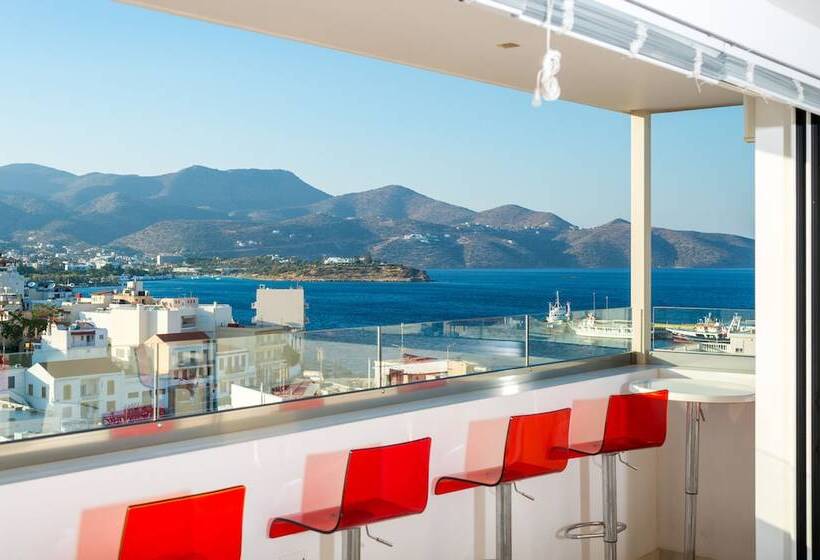 Szálloda Ikaros Art