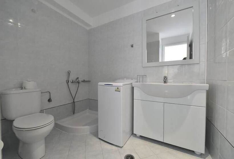 Szálloda Ikaros Art