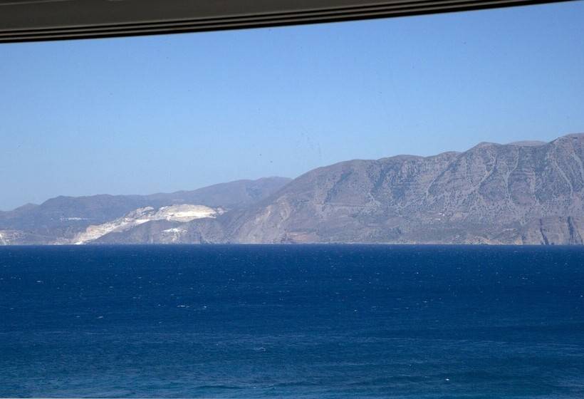 ホテル Ikaros Art