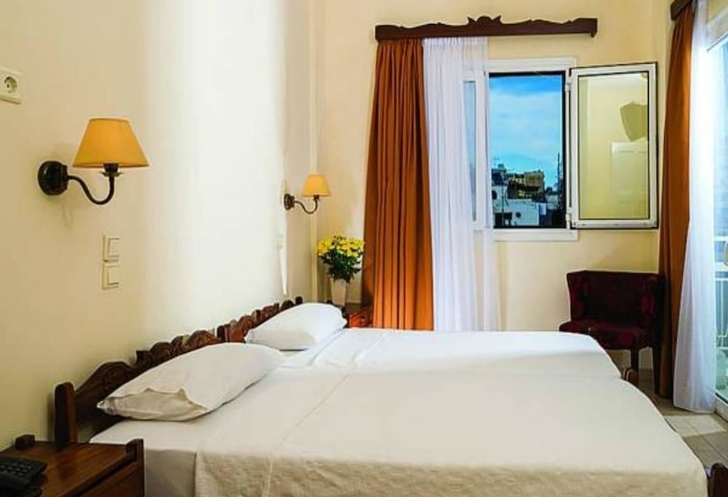 Szálloda Ikaros Art