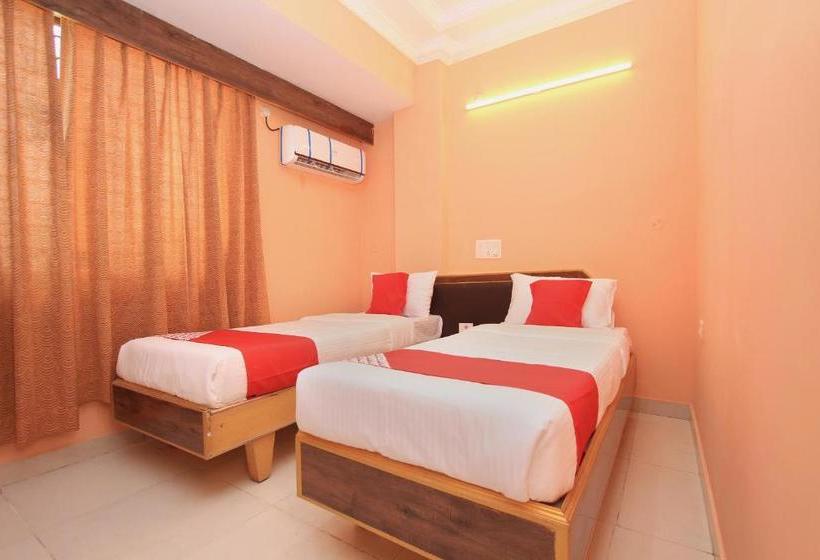 Hotelli Flagship Majestic Near Lalbagh Botanical Garden