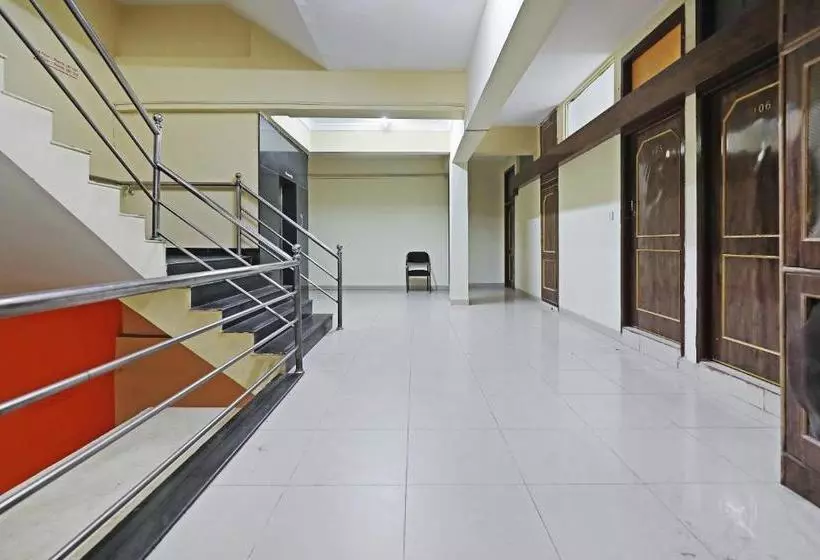 هتل Flagship Majestic Near Lalbagh Botanical Garden