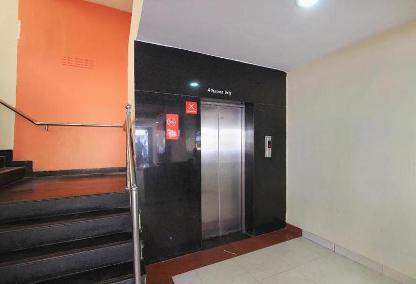 Hotelli Flagship Majestic Near Lalbagh Botanical Garden