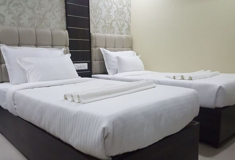 ホテル Sle Residency