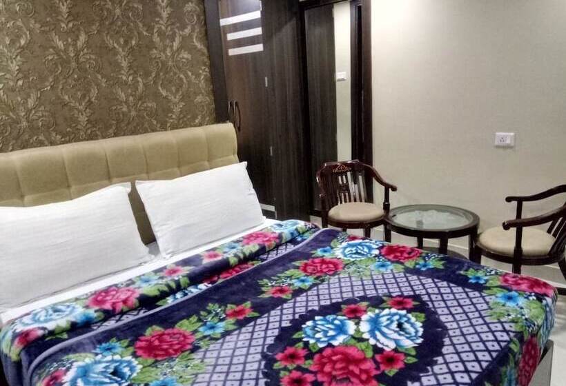 ホテル Sle Residency