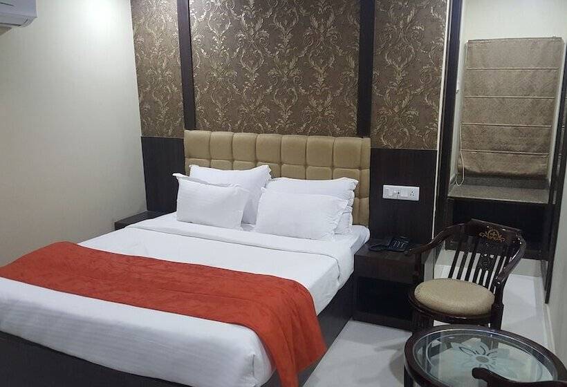 ホテル Sle Residency