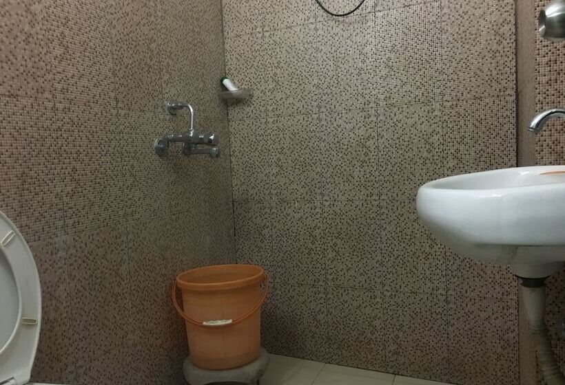 هتل Sunny International