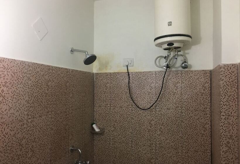 هتل Sunny International