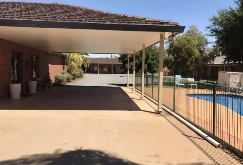 モーテル Condobolin Motor Inn