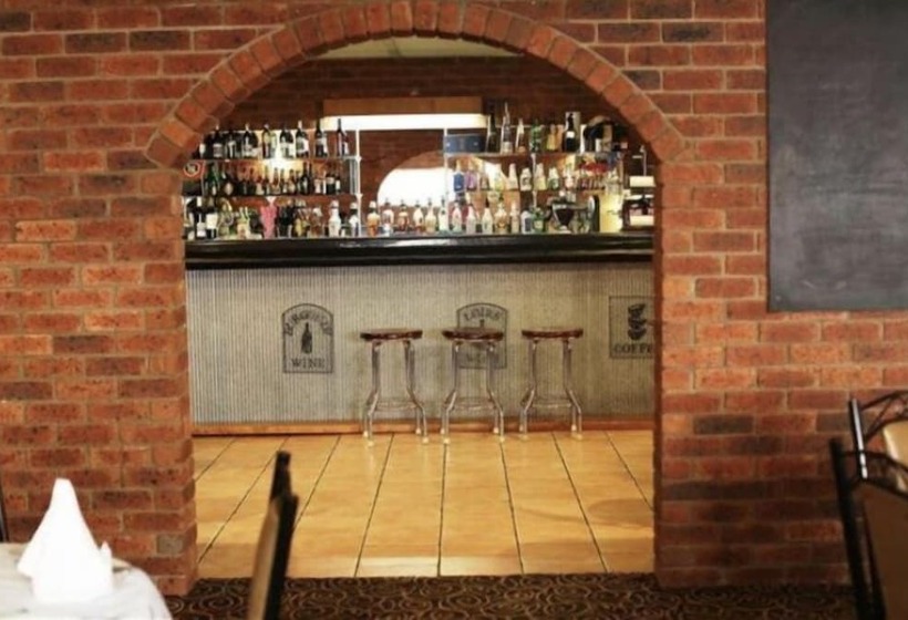 فندق على الطريق Condobolin Motor Inn