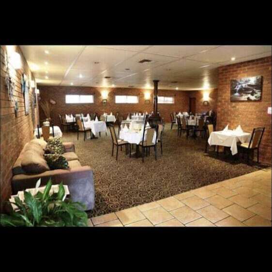 فندق على الطريق Condobolin Motor Inn