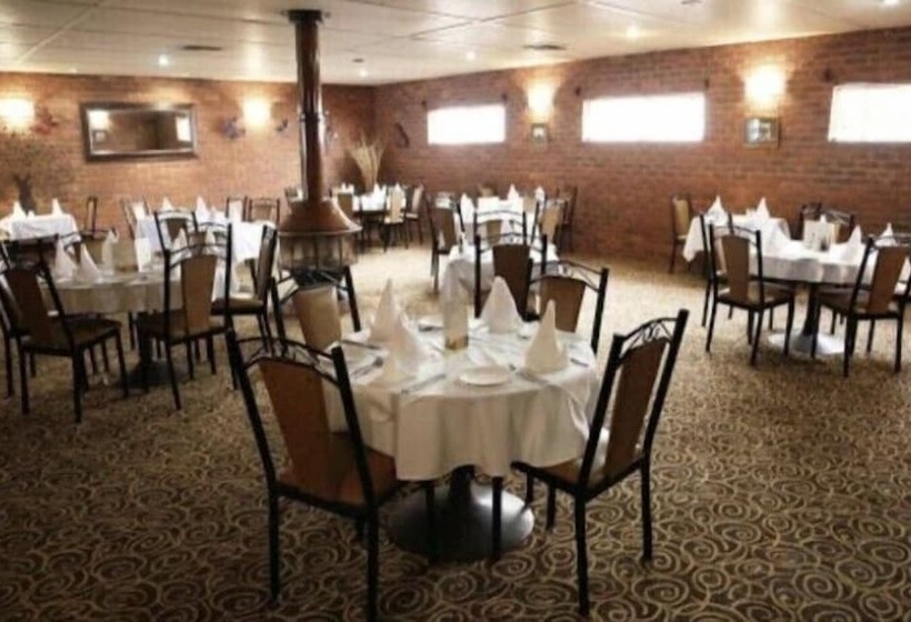 فندق على الطريق Condobolin Motor Inn