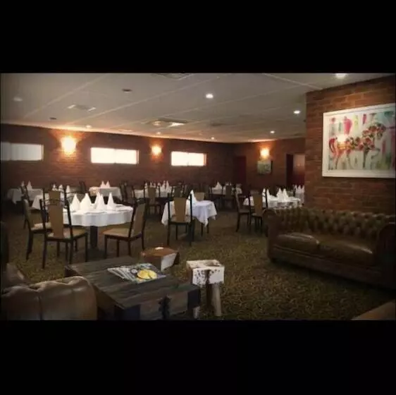 モーテル Condobolin Motor Inn