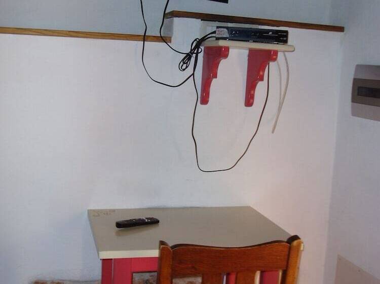 ペンション Sa Domu E Crakeras