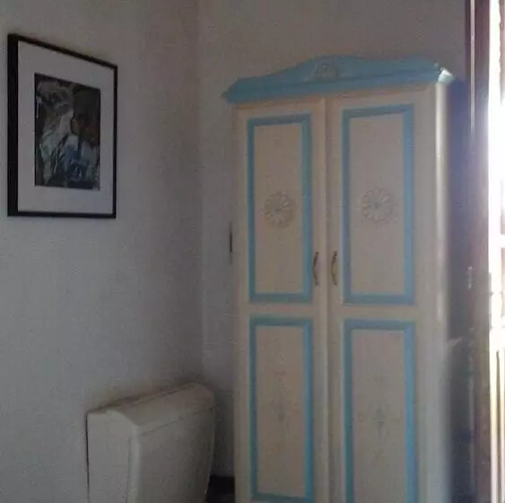 ペンション Sa Domu E Crakeras