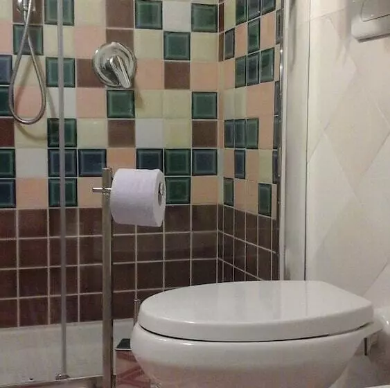 ペンション Sa Domu E Crakeras