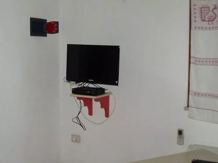 ペンション Sa Domu E Crakeras