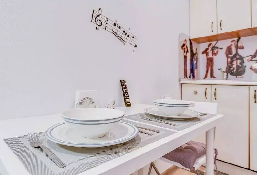 Sokroma Chaikovski Aparts