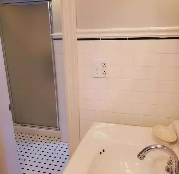 فندق Adair Country Inn & Restaurant