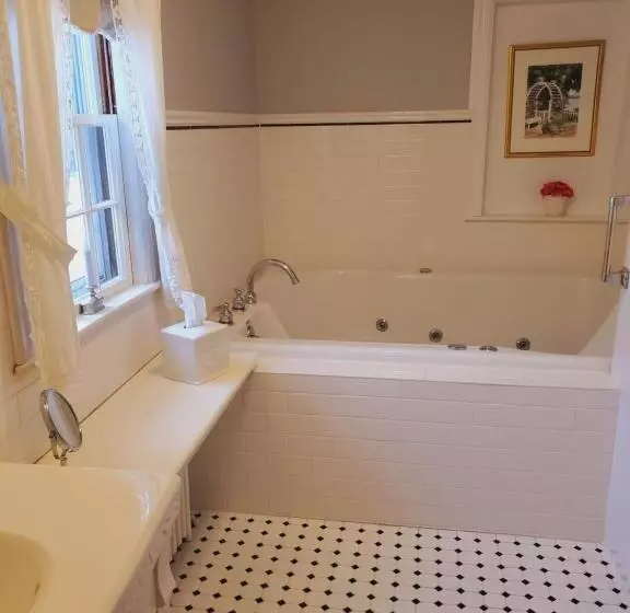 فندق Adair Country Inn & Restaurant