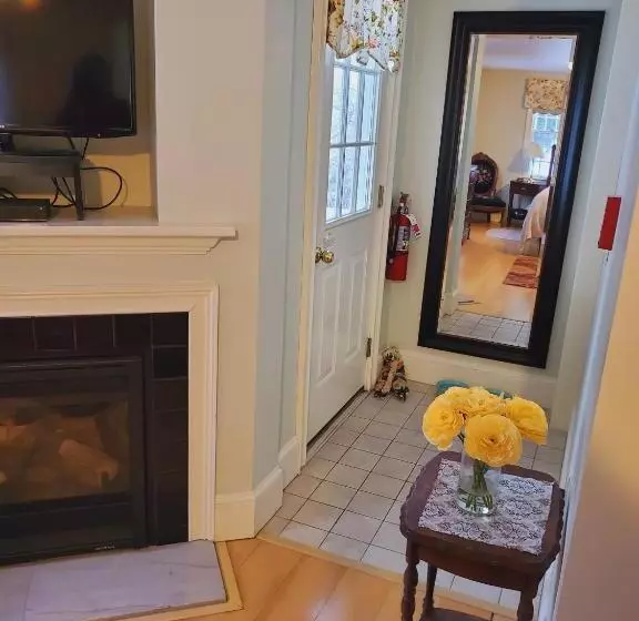 فندق Adair Country Inn & Restaurant