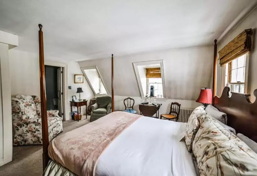 فندق Adair Country Inn & Restaurant